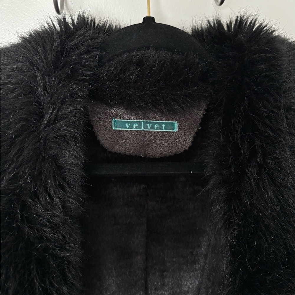 Velvet • Black Button Up Winter Coat with Faux Fur Trim - Women’s Size Large - Picture 11 of 16